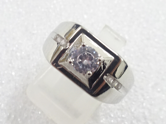 JAPANESE KIMONO / ANTIQUE CRYSTAL RING (SIZE 15)